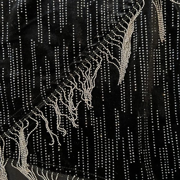 h:ours Velvet Mini Skirt - Picture 3 of 3